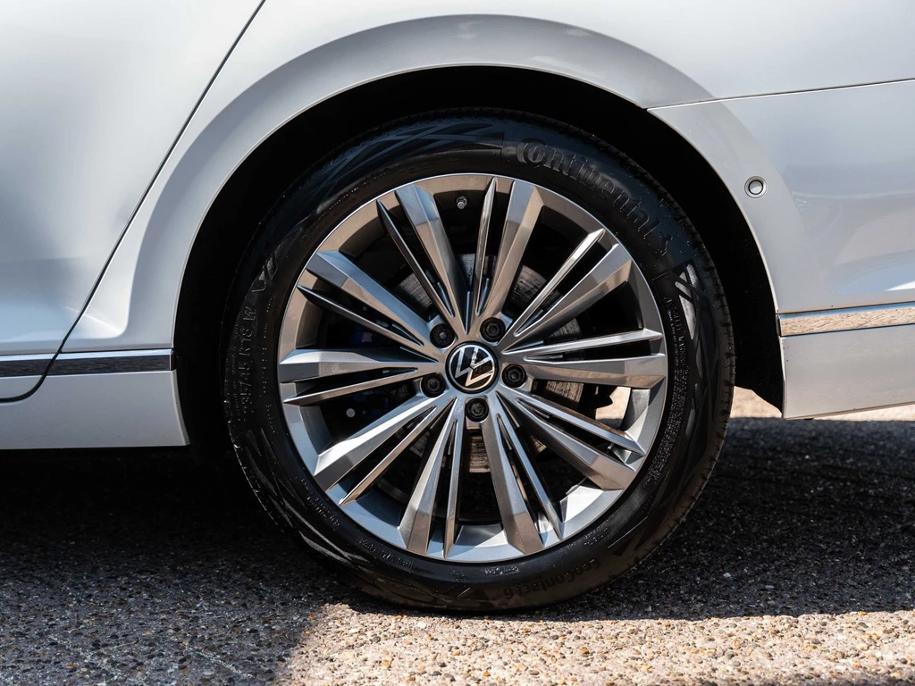Volkswagen Passat – foto 13