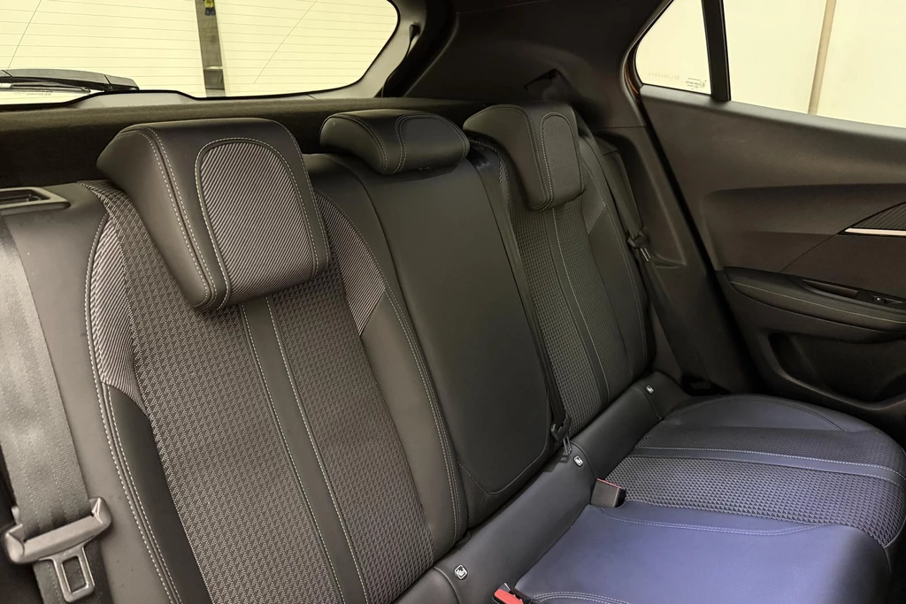 Peugeot e-2008 – foto 14