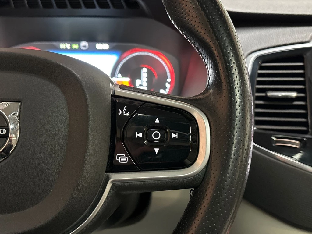 Volvo XC90 – foto 18