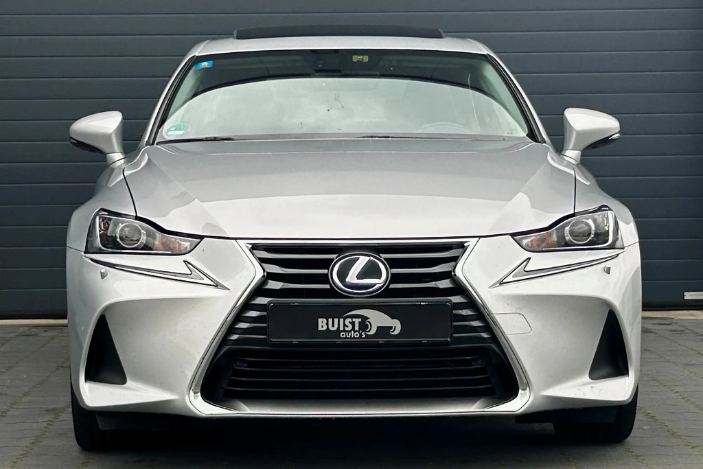Lexus IS – foto 7