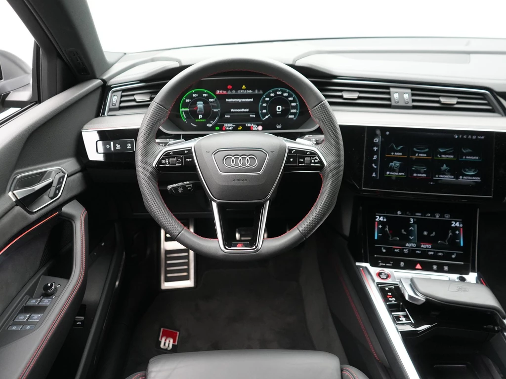 Audi Q8 Sportback e-tron – foto 13