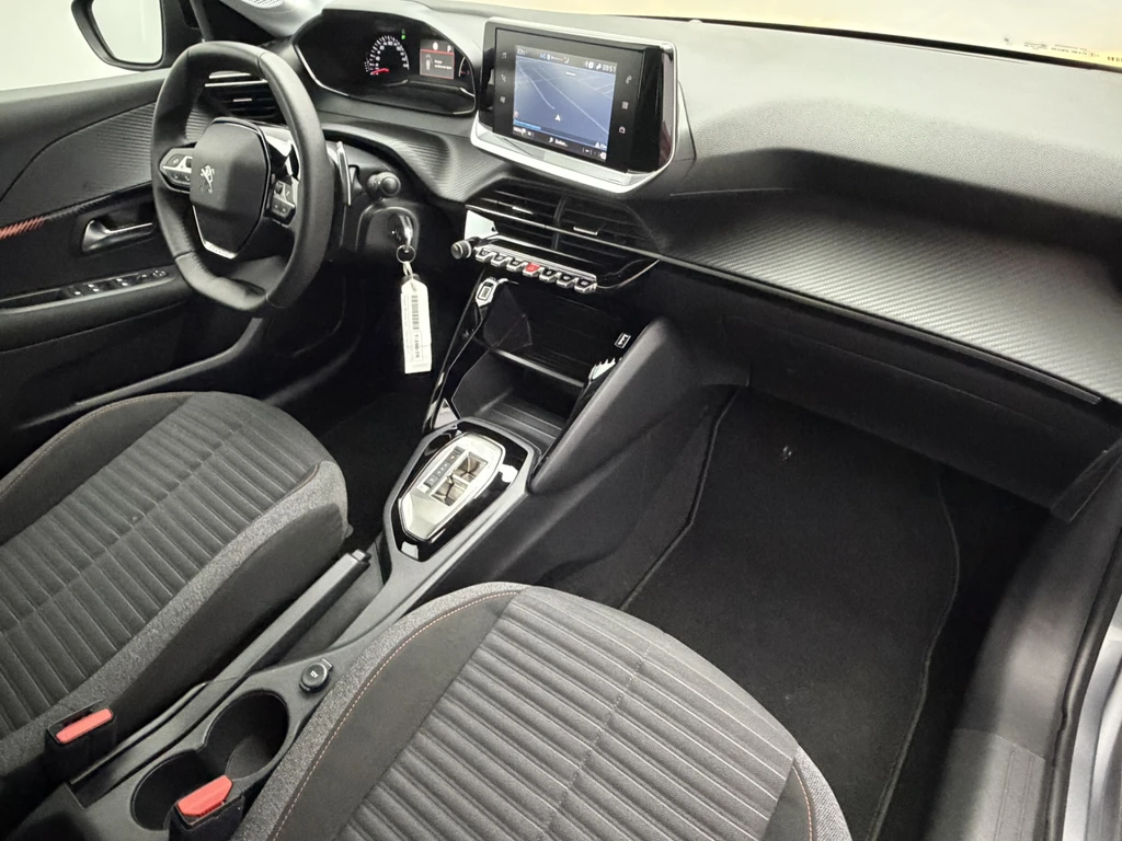 Peugeot 208 – foto 10