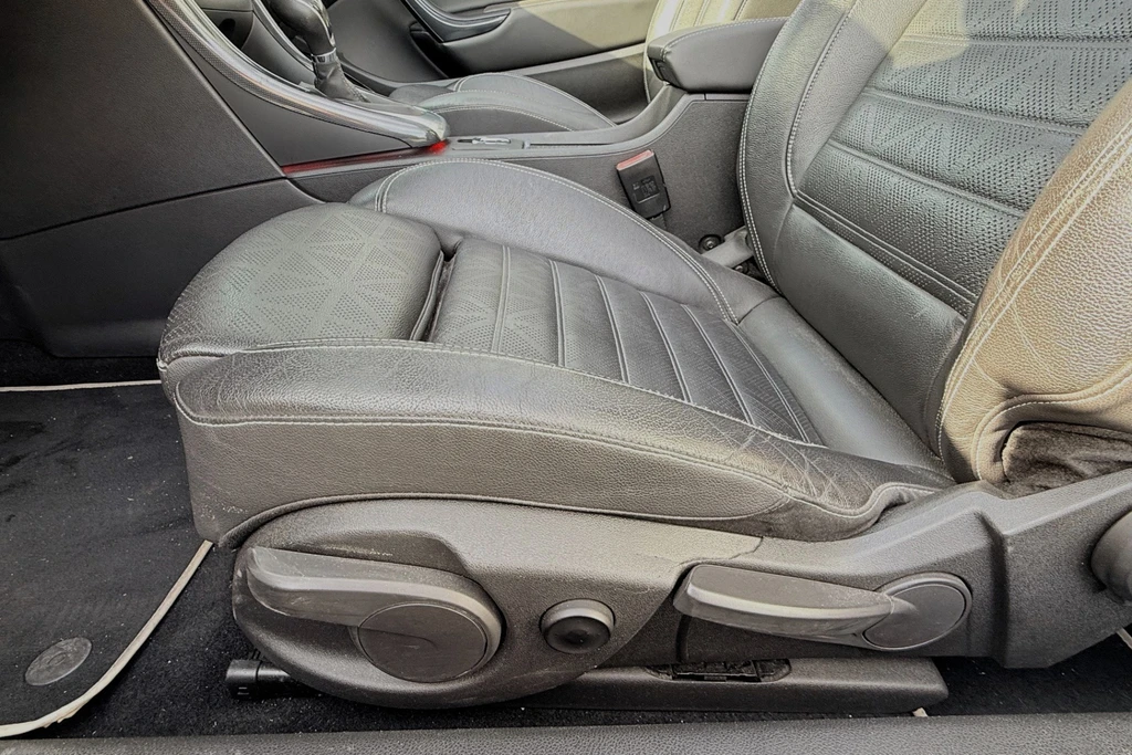 Opel Cascada – foto 12