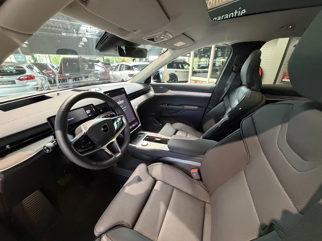 Volvo EX90 – foto 12