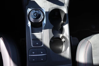 Ford Kuga – thumbnail 23