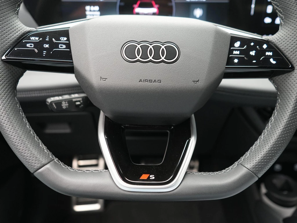 Audi Q6 e-tron – foto 18