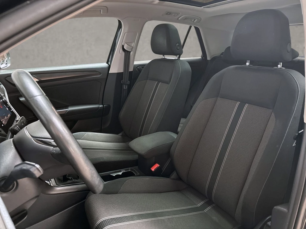 Volkswagen T-Roc – foto 12