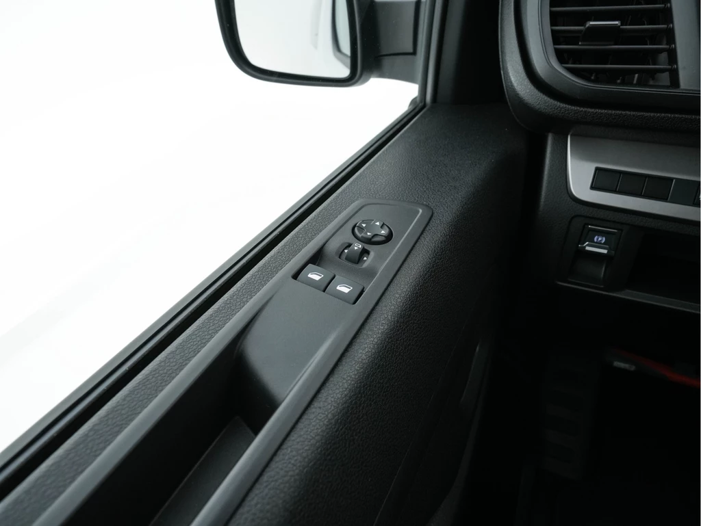Peugeot e-Expert – foto 23