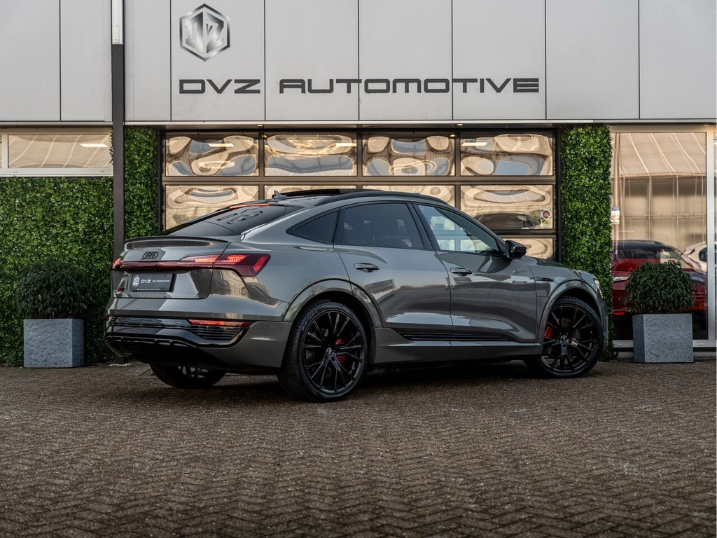 Audi Q8 Sportback e-tron – foto 6