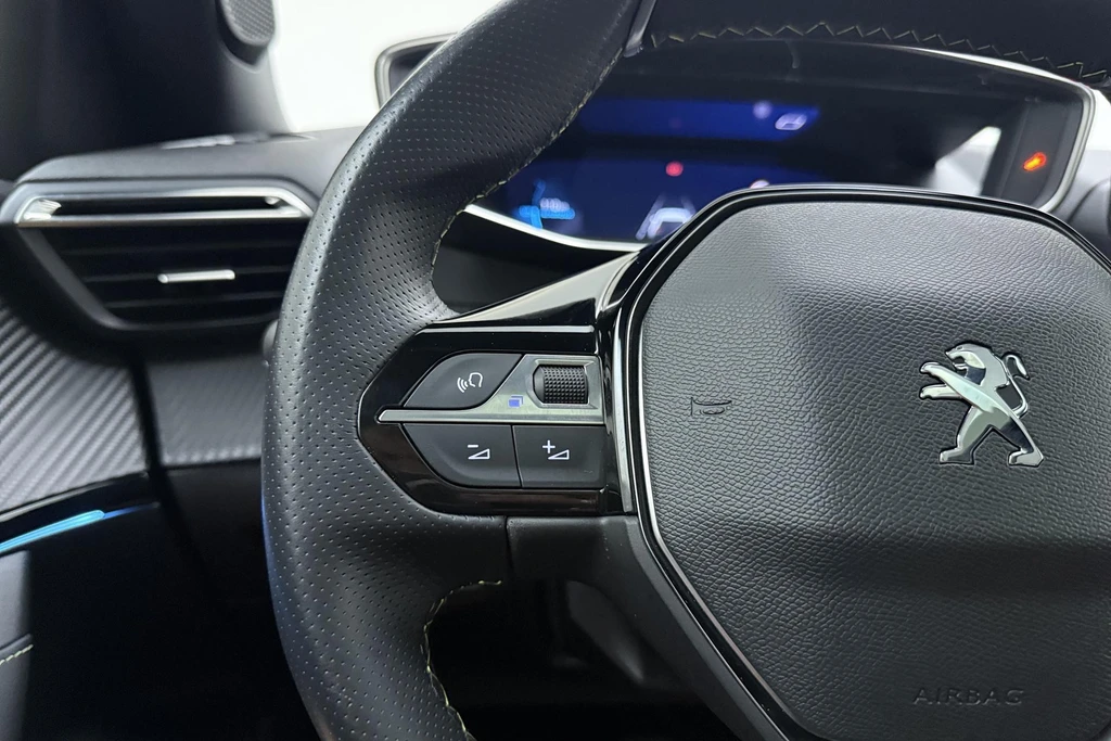 Peugeot e-2008 – foto 23