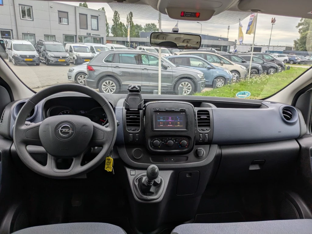 Opel Vivaro – foto 15