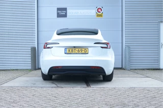 Tesla Model 3 – thumbnail 2