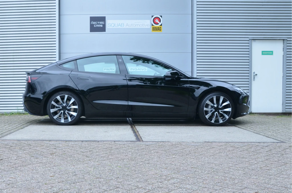 Tesla Model 3 – foto 4