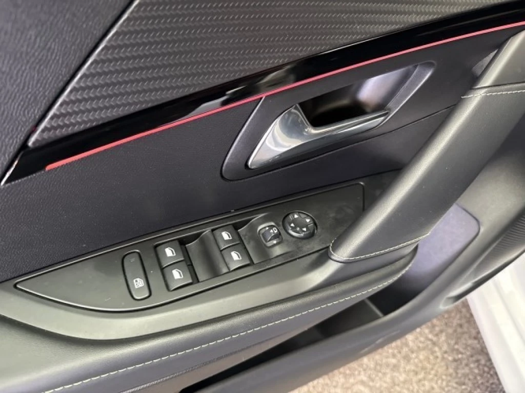 Peugeot 208 – foto 23