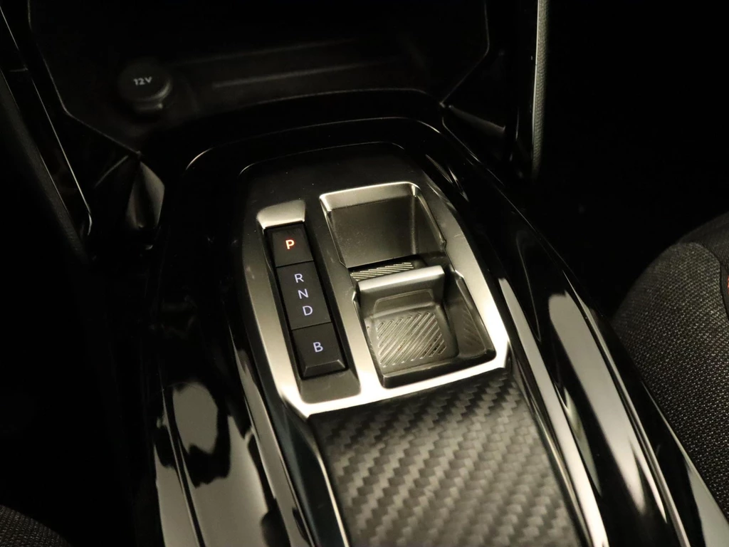 Peugeot e-2008 – foto 30