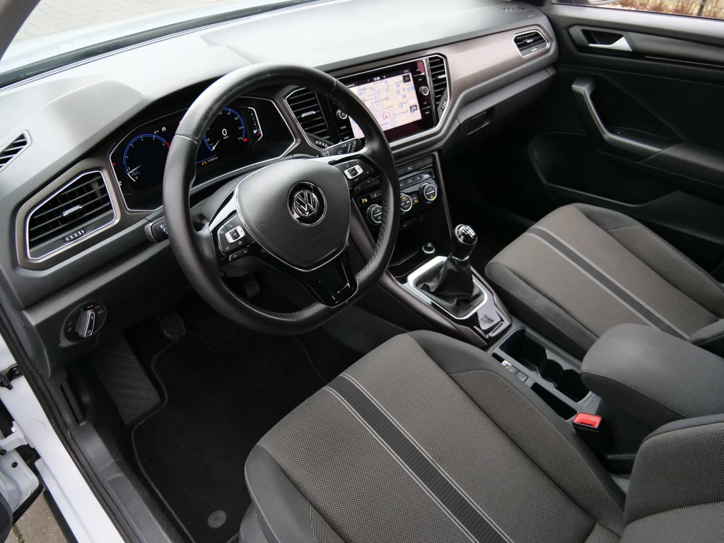 Volkswagen T-Roc – foto 17