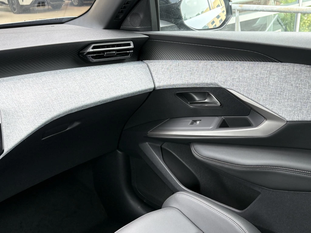 Peugeot e-5008 – foto 10