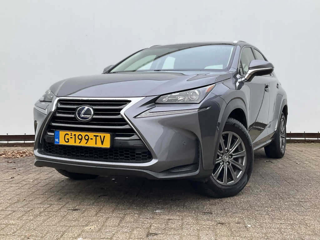 Lexus NX – foto 1