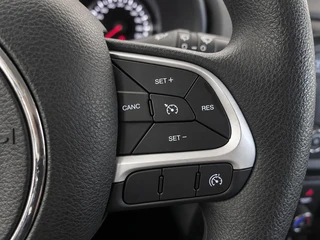 Jeep Renegade – thumbnail 18