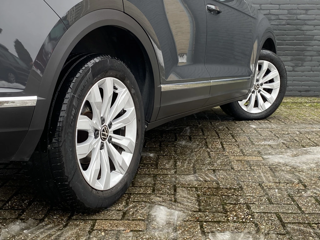 Volkswagen T-Roc – foto 11