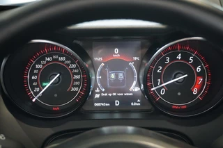 Jaguar F-TYPE – thumbnail 39