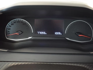 Peugeot 208 – thumbnail 11