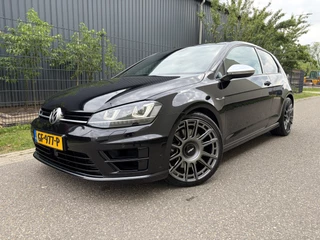 Volkswagen Golf – thumbnail 1