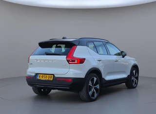 Volvo XC40 – thumbnail 3