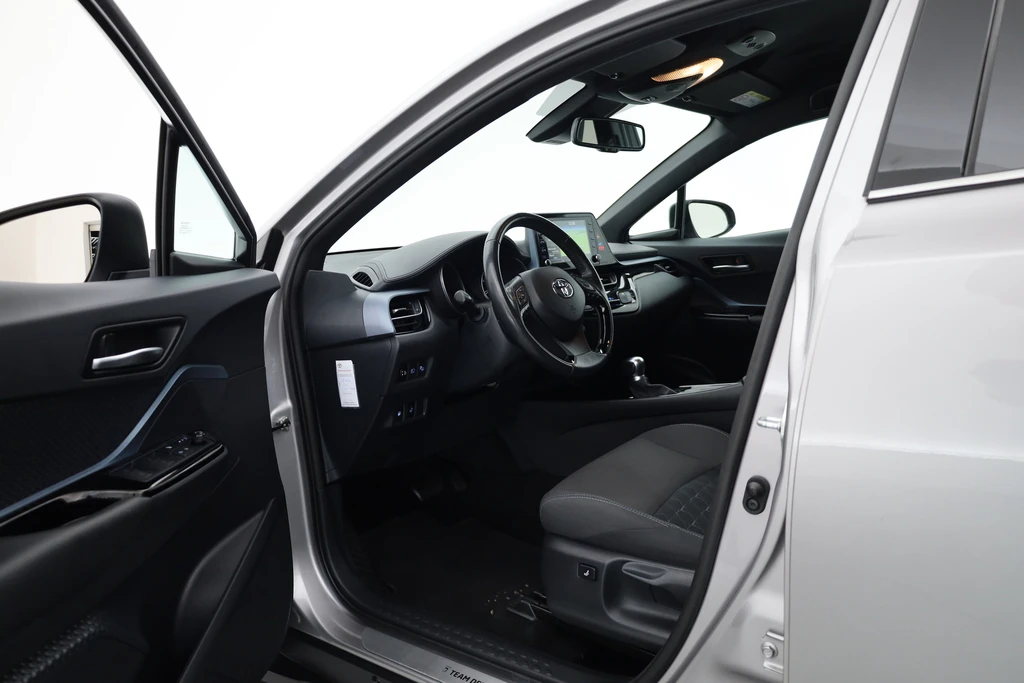 Toyota C-HR – foto 8
