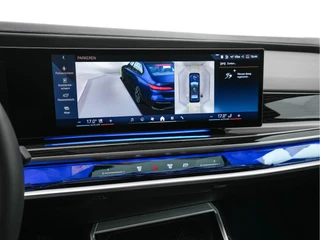BMW i7 – thumbnail 17