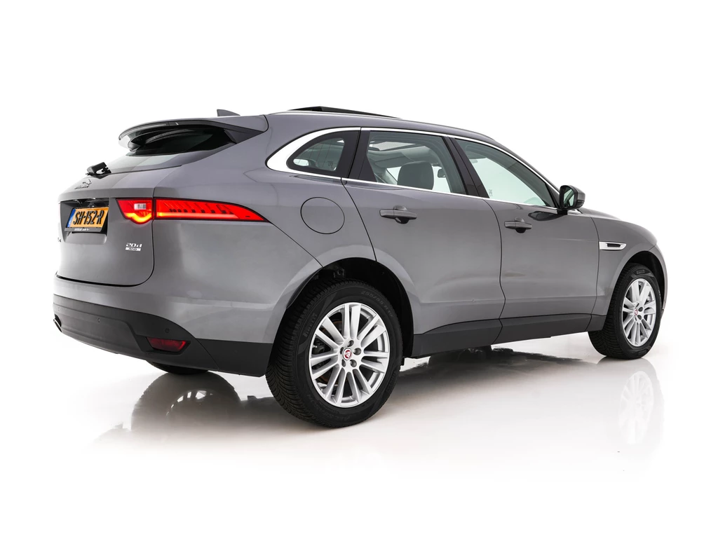 Jaguar F-PACE – foto 4