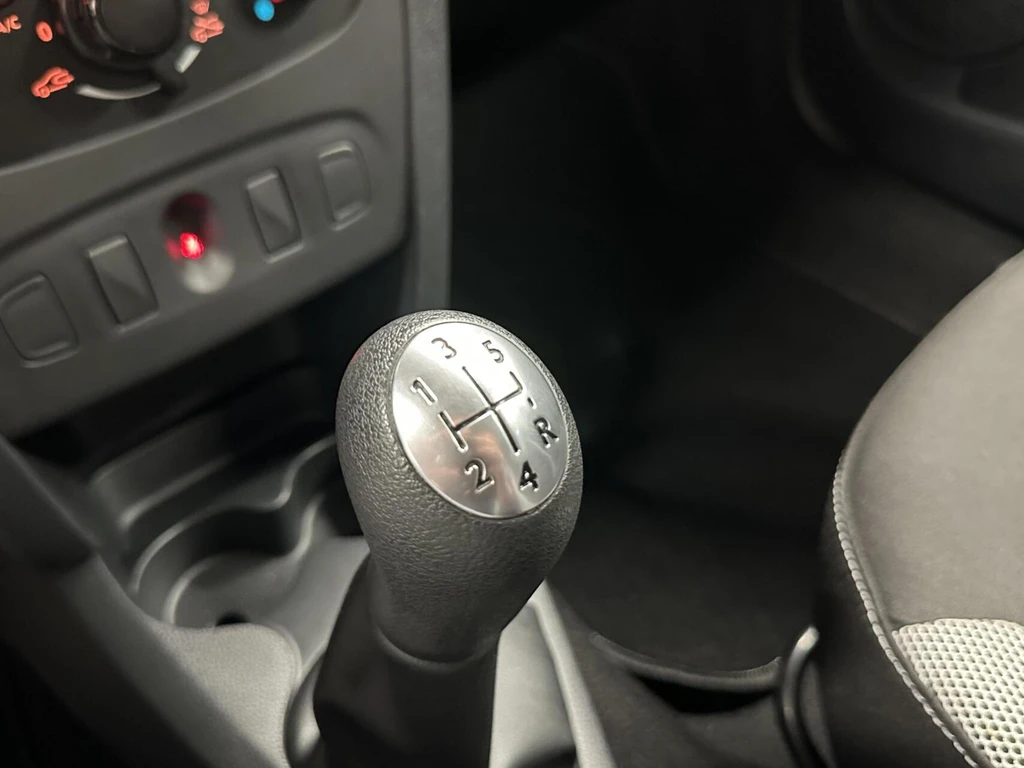 Dacia Sandero – foto 24