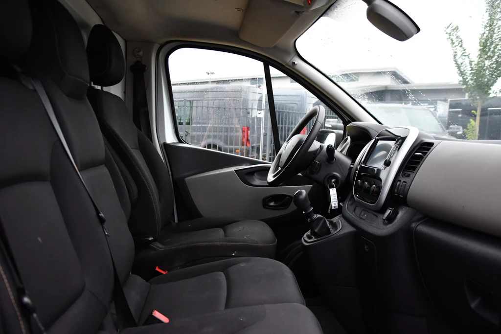 Renault Trafic – foto 24