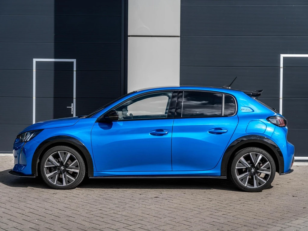 Peugeot 208 – foto 2