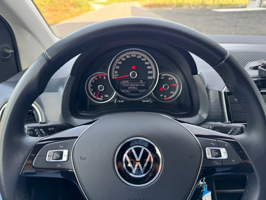 Volkswagen up! – foto 21