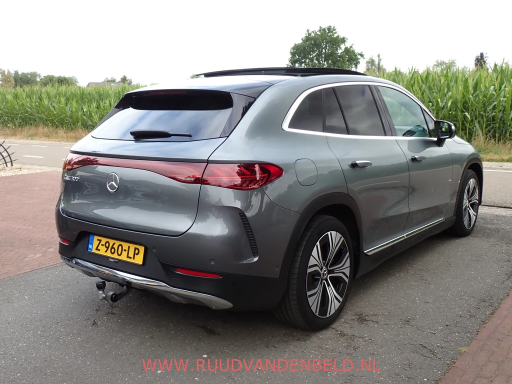 Mercedes-Benz EQE – foto 5
