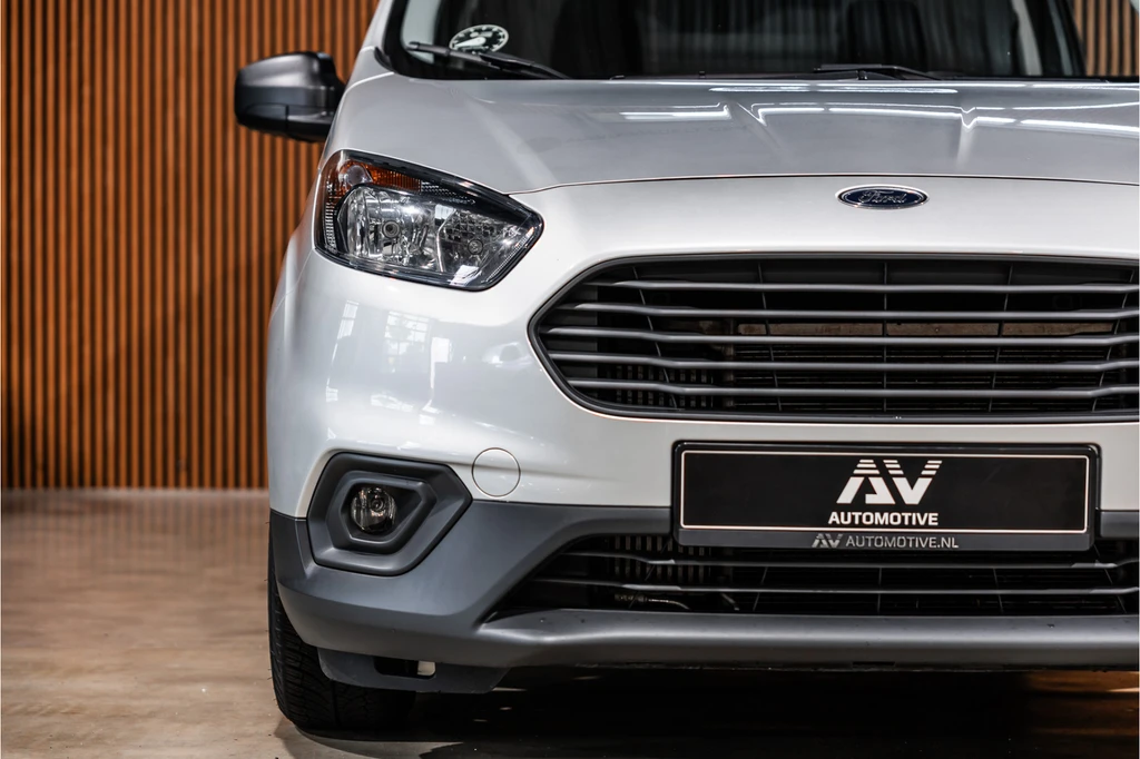 Ford Transit Courier – foto 11