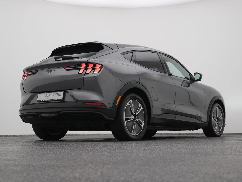 Ford Mustang Mach-E – foto 11