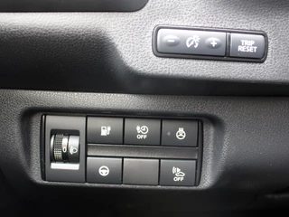 Nissan Leaf – thumbnail 15