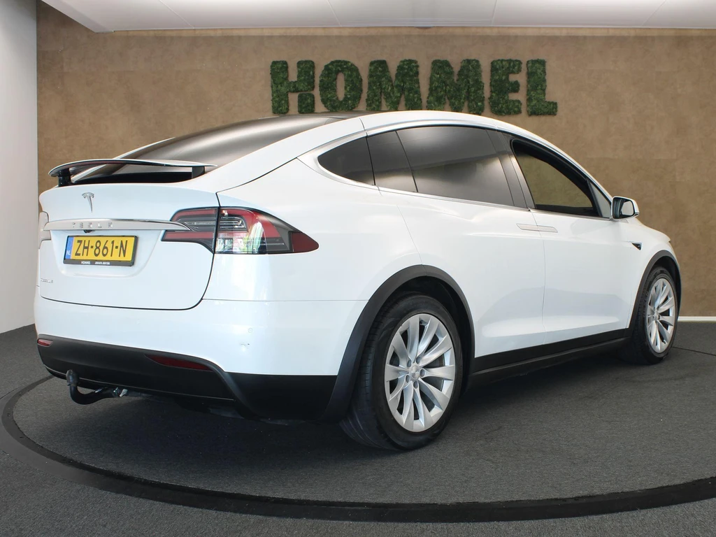 Tesla Model X – foto 6