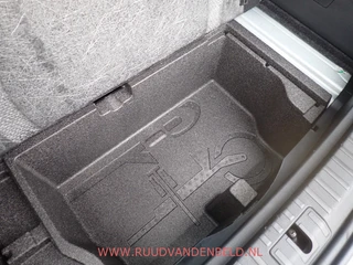 Škoda Octavia – thumbnail 39