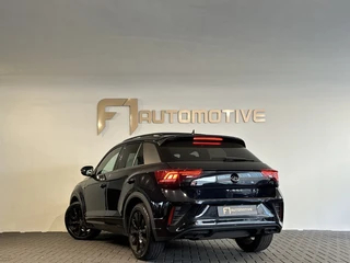 Volkswagen T-Roc – thumbnail 3