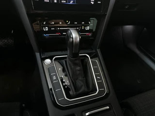 Volkswagen Passat – thumbnail 21