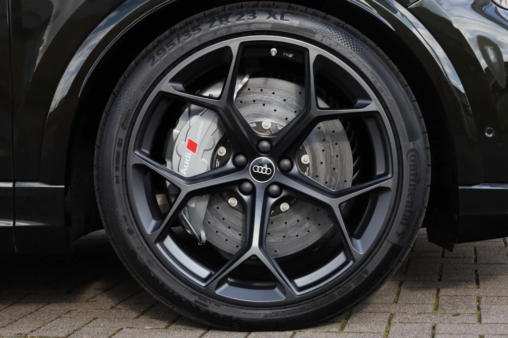 Audi RSQ8 – foto 13