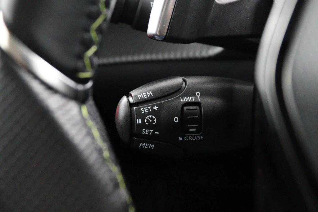 Peugeot 208 – foto 16