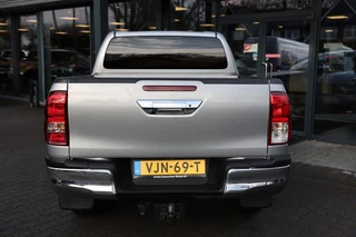 Toyota Hilux – thumbnail 4