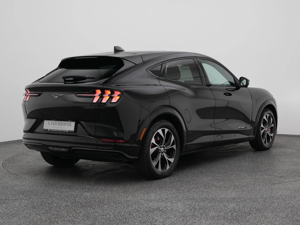 Ford Mustang Mach-E – foto 10