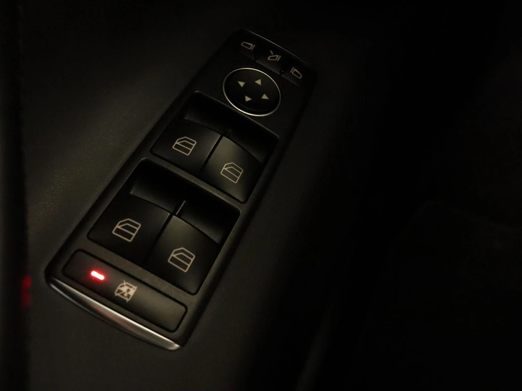 Tesla Model X – foto 15