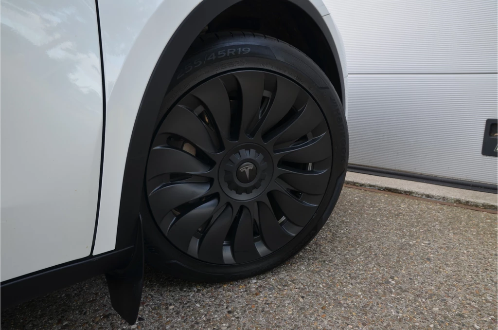 Tesla Model Y – foto 9