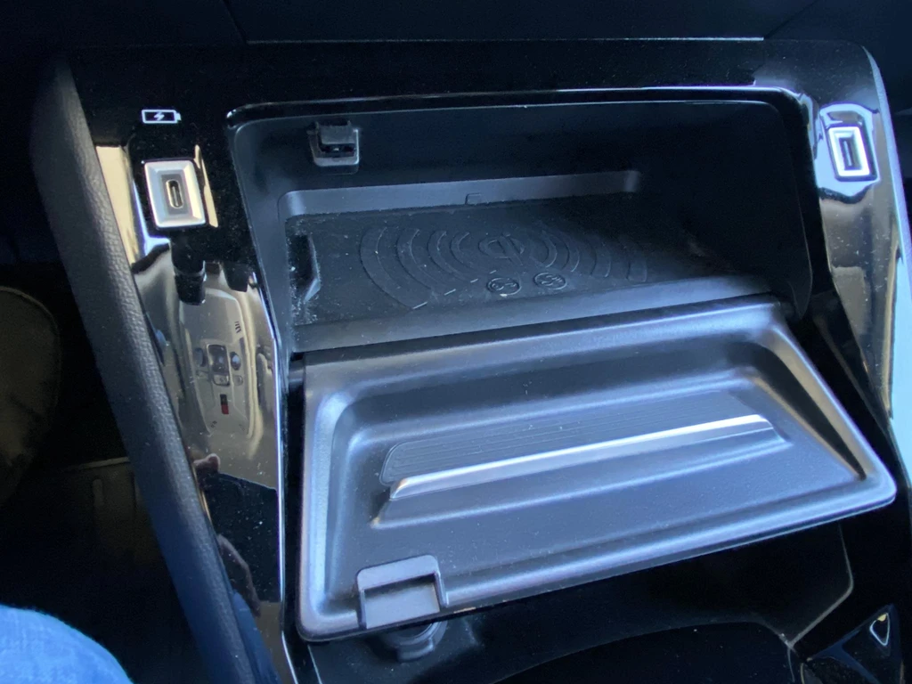 Peugeot e-2008 – foto 19